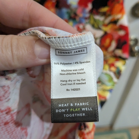 Sonnet James Floral Abstract Dress - Picture 6 of 6